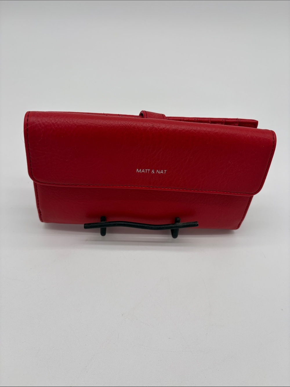 Matt & Nat Red Vegan Leather Bi-Fold Large Wallet BLEMISH